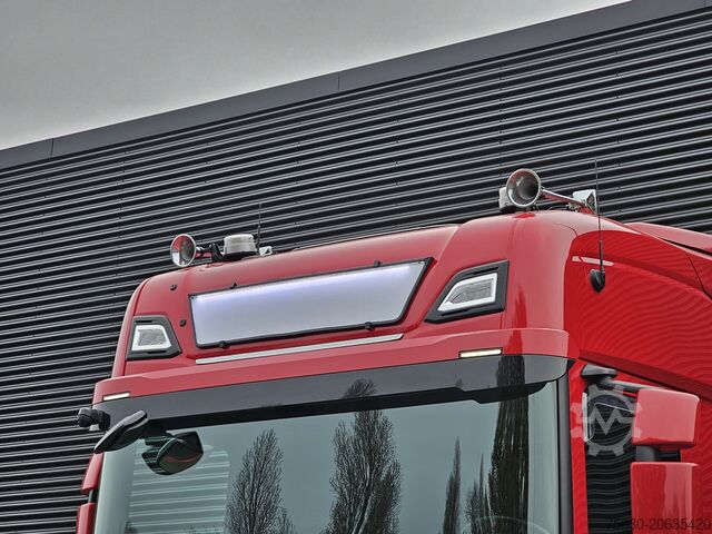 Standard-SZM Scania S660 V8 6X2/4 / RETARDER / FULL AIR / HYDRAULIC