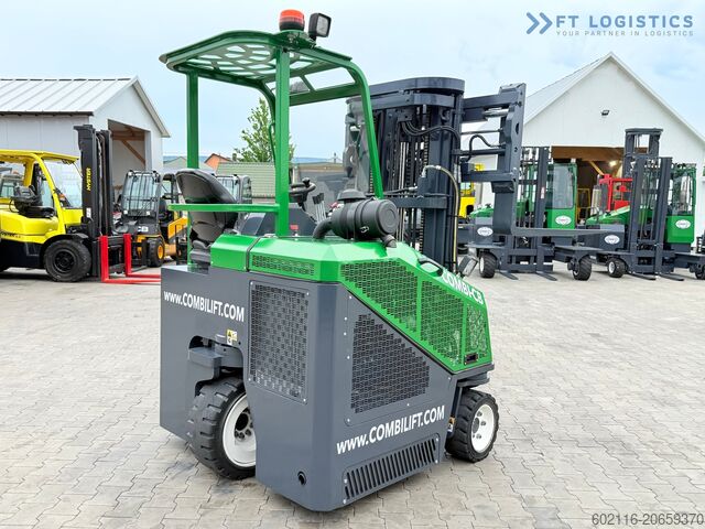 Xe nâng bốn chiều Combilift CB3000 / TRIPLEX 4900MM / FREE LIFT