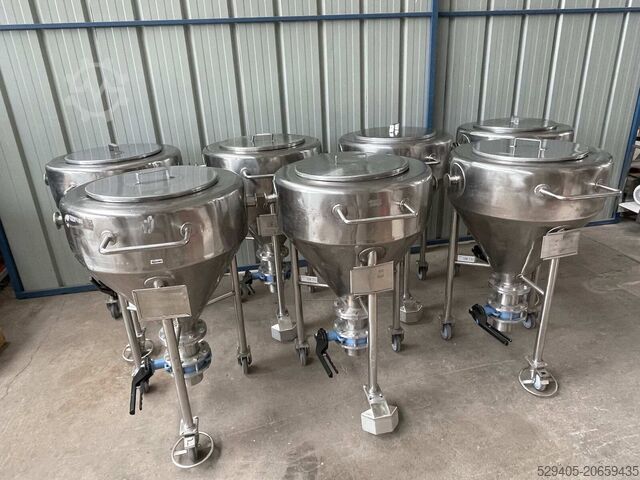 úložné médium Industrial storage tanks