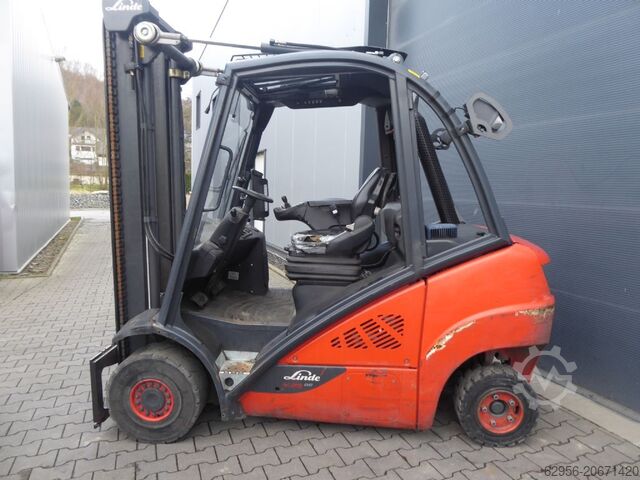 Chariot élévateur à fourche diesel Linde H25D-02