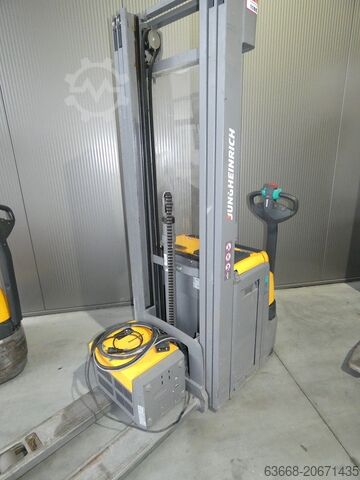 Deichselstapler Jungheinrich EJC 212