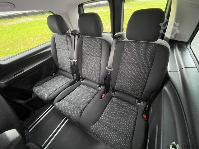 Minibus MERCEDES-BENZ Vito 116 Tourer PRO 4x4 lang STANDHZ AHK PDC KAM