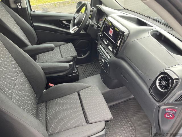 Minibus MERCEDES-BENZ Vito 116 Tourer PRO 4x4 lang STANDHZ AHK PDC KAM