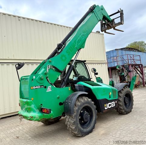 Teleskoparmstapler JCB 540-170 / 2021 BJ / 2.525 H