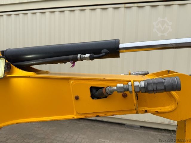 Miniekskavaator JCB 16C-1 / 2021 BJ / 806 H / 3 x Löffel
