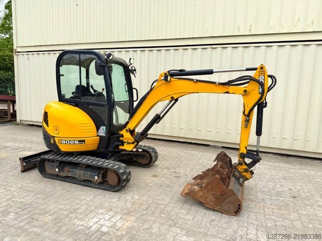 Minigraver JCB 8026 CTS / 2021 BJ / 1.589 H / 3 x Löffel