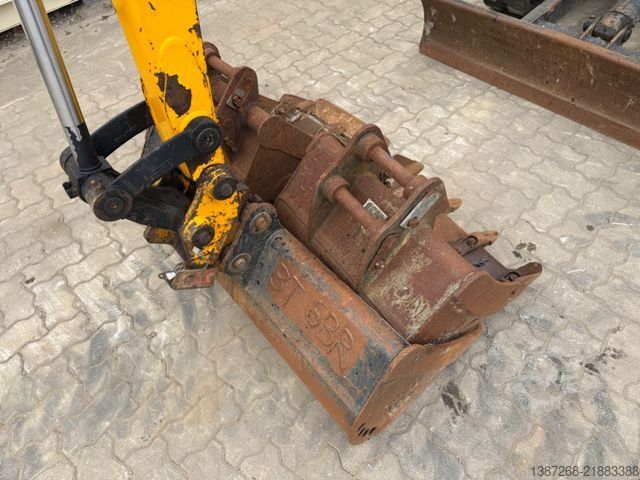 Minigraver JCB 8026 CTS / 2021 BJ / 1.589 H / 3 x Löffel