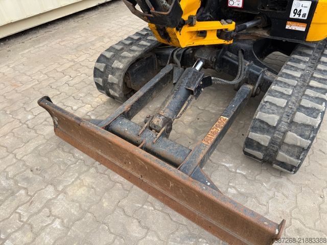 Minigraver JCB 8026 CTS / 2021 BJ / 1.589 H / 3 x Löffel