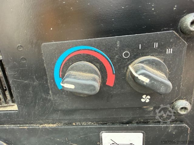 Minigraver JCB 8026 CTS / 2021 BJ / 1.589 H / 3 x Löffel