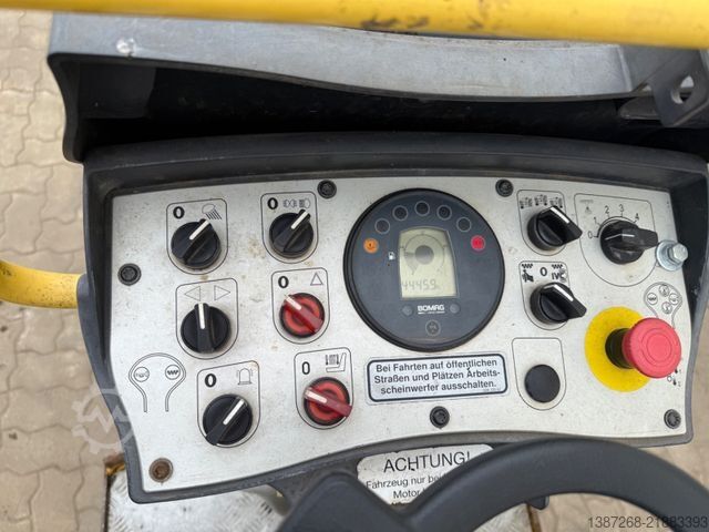 מכבש תוף יחיד BOMAG BW80AD-5 / 2012 BJ / Deutsche Maschine