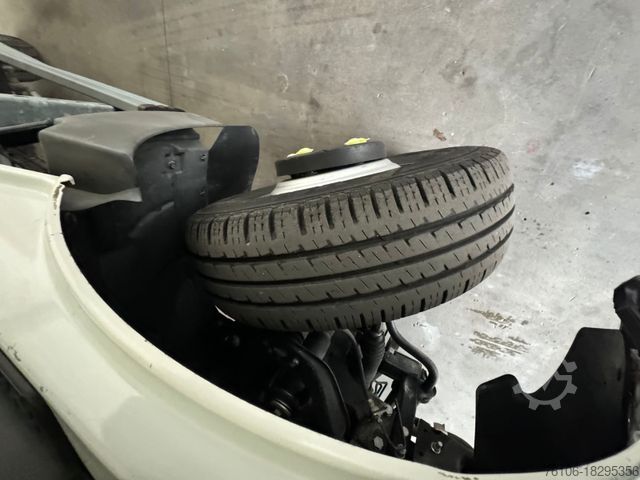 Tööplatvormiga veok NISSAN NT400 Cabstar Hubarbeitsbühne *TOPY 11*11Meter*