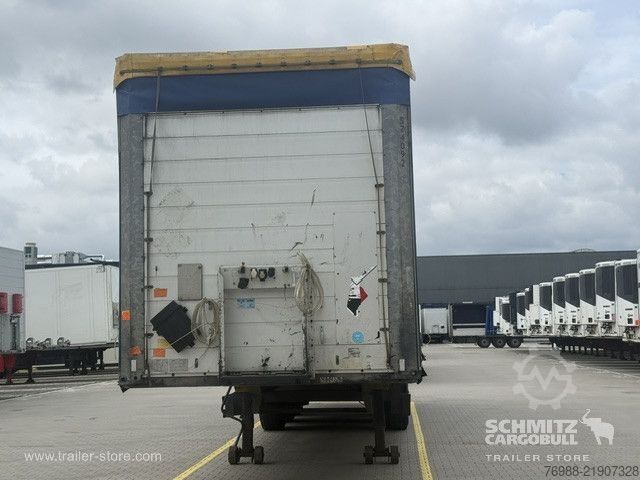 Rơ moóc bán mở với bạt phủ Schmitz Cargobull Curtainsider Standard Getränke