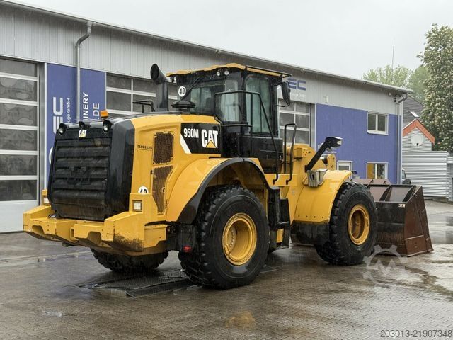 Utovarivač na točkovima CATERPILLAR 950M Radlader *Waage *19,2 Tonnen *13.384