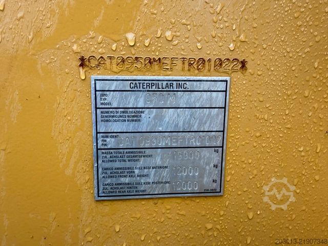 Utovarivač na točkovima CATERPILLAR 950M Radlader *Waage *19,2 Tonnen *13.384