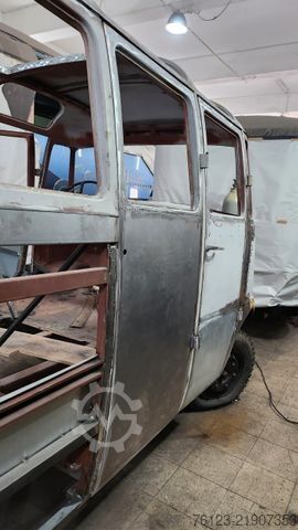 Minibus MERCEDES-BENZ O 319 Samba Schiebedach Klima