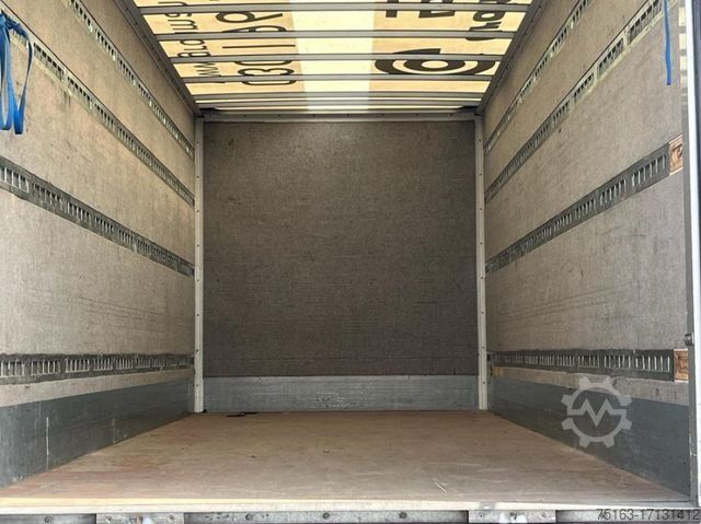 وان جعبه‌ای MERCEDES-BENZ Atego 818 L Möbelkoffer LBW Möbelkoffer +S