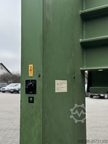 SIMI 300x130 厘米多层搁板式压机 SIMI