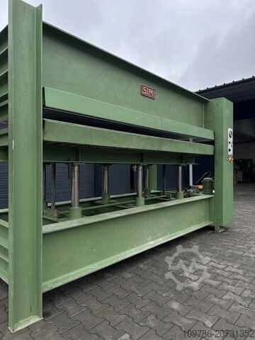 SIMI 300x130 厘米多层搁板式压机 SIMI
