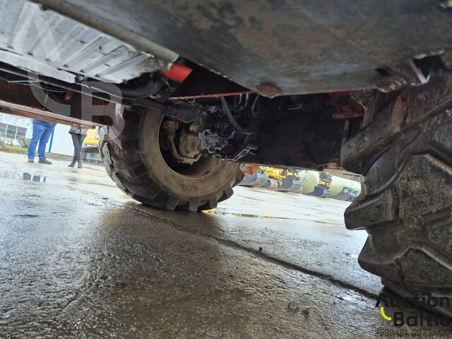 Teleskopski viličar Manitou MRT 1742