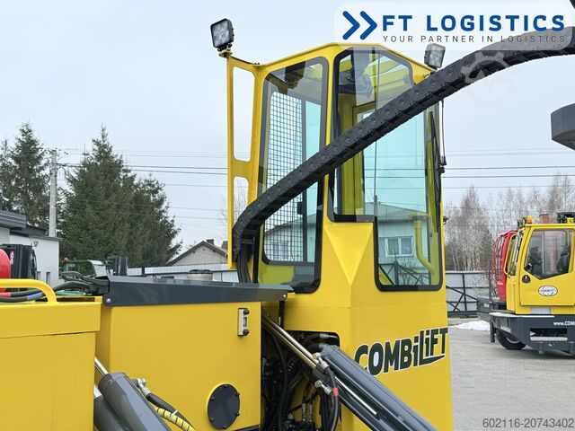 Carrello elevatore a quattro direzioni Combilift C3000STE TRIPLEX WIDE POSITIONER CABIN