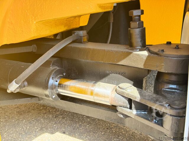 Carrello elevatore frontale GPL Jungheinrich TFG 680 -Service Neu - Vollkabine - Zinkenversteller -STVO