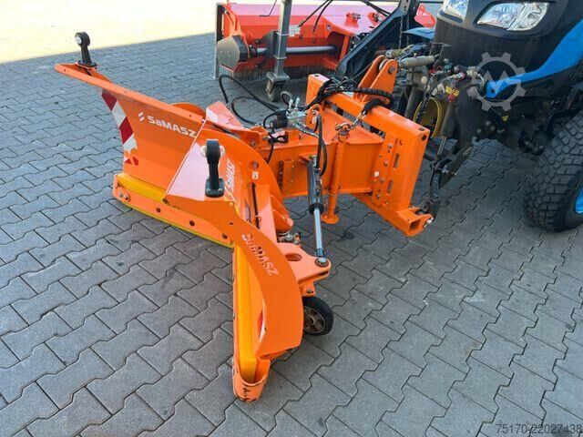 Tractor Kubota M5101N / nur 437h / Kommunalpaket