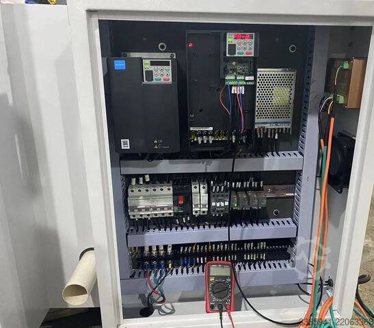 Řezací a převíjecí stroj CMC Maschinebau Easyline 1300