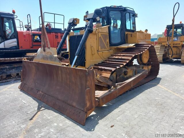 Tesviye makinesi CAT D6R LGP (Abu Dhabi)