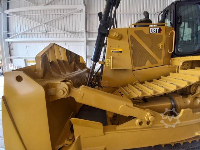Máquina de nivelamento CAT D8T (Jebel Ali)