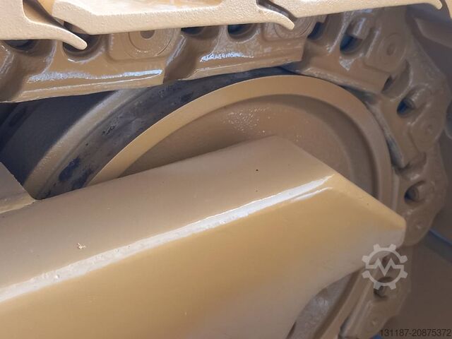 Máquina de nivelamento CAT D8T (Jebel Ali)