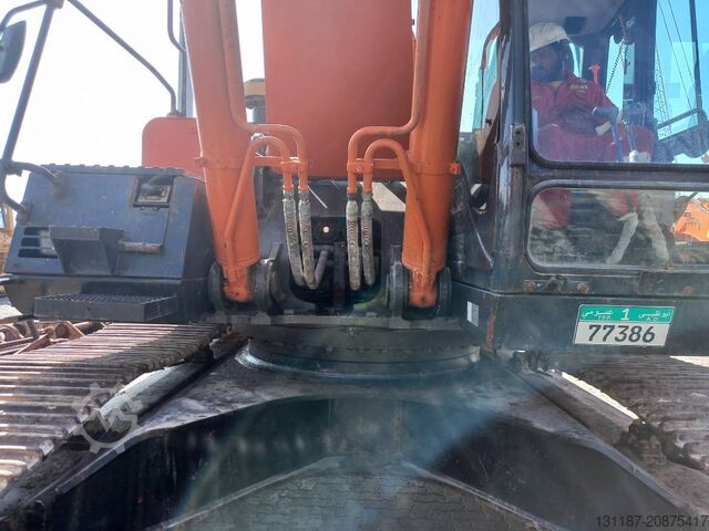 Paletli ekskavatör Hitachi ZX470-5G (Abu Dhabi)