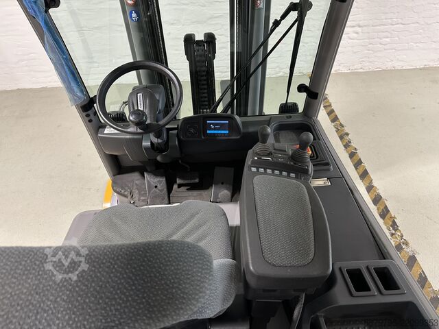 Empilhador Jungheinrich EFG S30