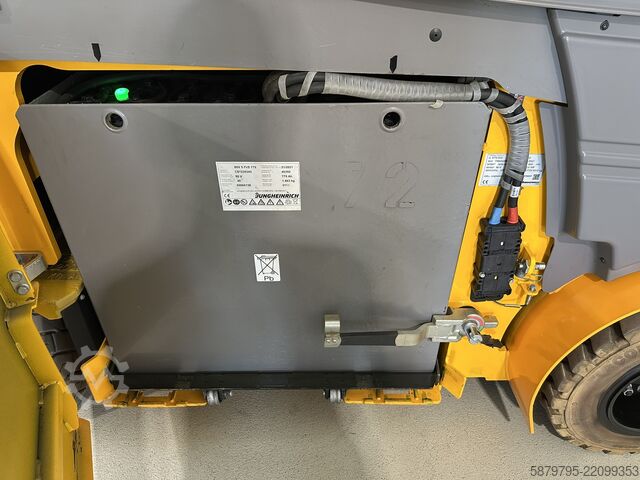 Empilhador Jungheinrich EFG S30