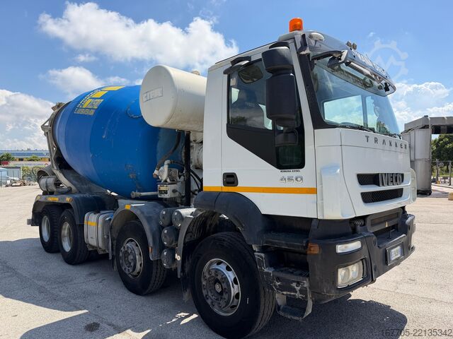 משאית מערבל בטון Iveco TRAKKER 450