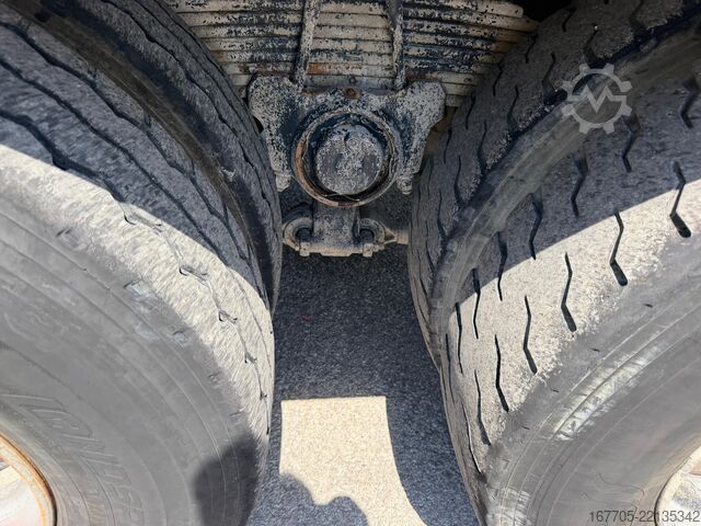 משאית מערבל בטון Iveco TRAKKER 450