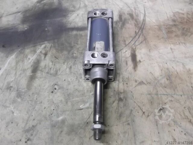 Cilindro pneumático Bosch 0 822 223 012