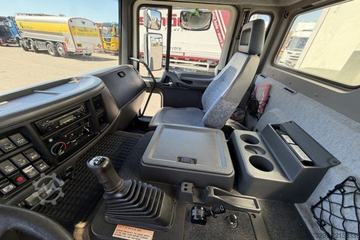Camión caja Volvo FL6H-250 4x2 Koffer/HB / Swiss-Vehicle
