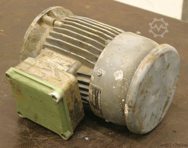 전기 모터 0.75kW 1380rpm HEW EXF80/L4