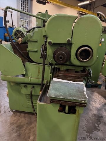 Mașină de rectificat cilindrică SCHAUDT AR 750