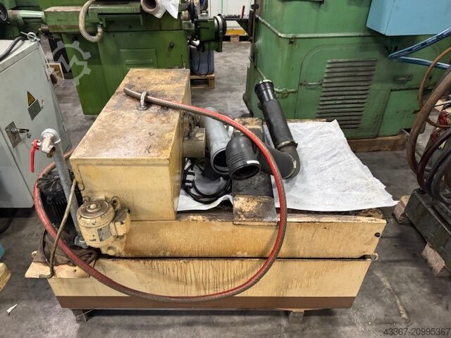 Mașină de rectificat cilindrică SCHAUDT AR 750