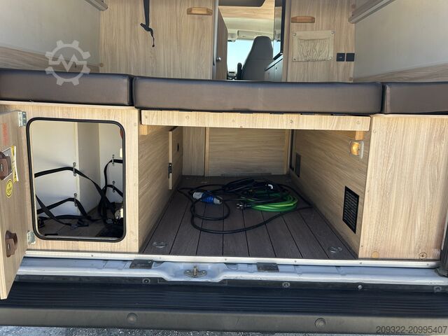 Xe caravan/xe cắm trại Fiat Weinsberg Carabus 600 K | 4 posti letto | Completamente attrezzato
