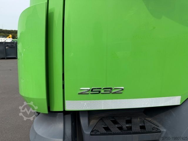 Smećarski kamion MERCEDES-BENZ Antos 2533 Seitenlader Zoeller SLF XL