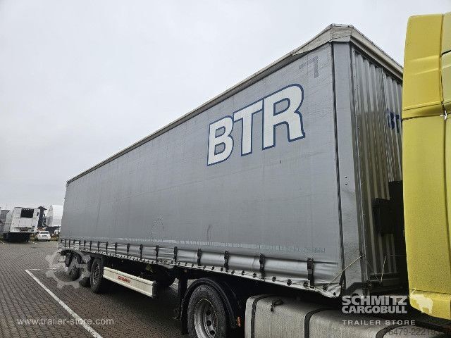 กึ่งพ่วงเปิดพร้อมผ้าใบคลุม Kässbohrer Curtainsider Standard