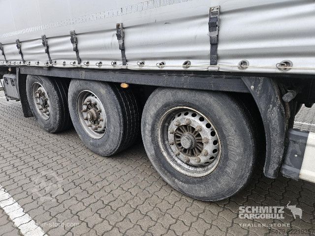 กึ่งพ่วงเปิดพร้อมผ้าใบคลุม Kässbohrer Curtainsider Standard
