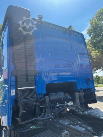 แชสซีพร้อมห้องโดยสารคนขับ Volvo FH 500 6x2 Chassis  ADR, Hydraulik, Retarder, L...