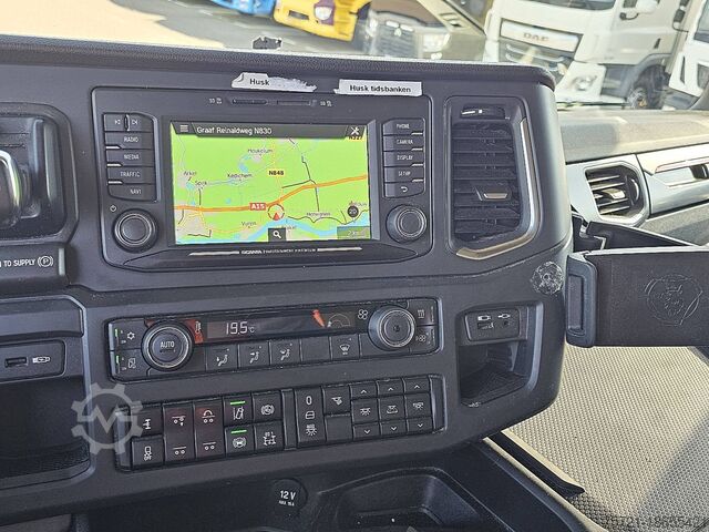 Standard SZM SCANIA R660 6X2 NB RETARDER