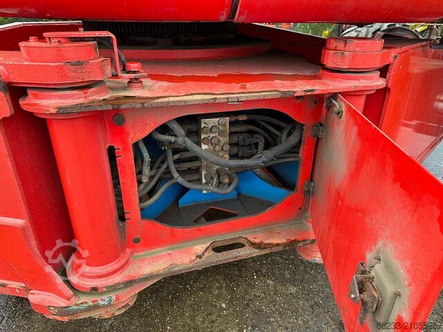 Ridicator cu braț articulat Genie ZX135-70