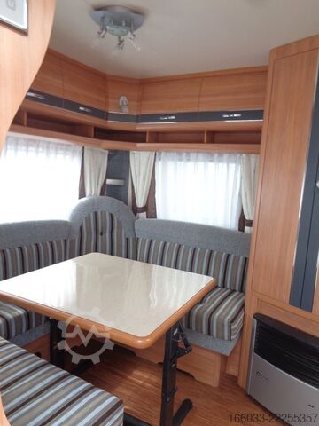 Wohnwagen HOBBY de luxe 490 UL *Einzelbetten*2 Vorzelte*Mover*