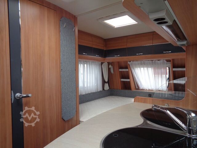 Wohnwagen HOBBY de luxe 490 UL *Einzelbetten*2 Vorzelte*Mover*