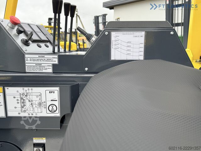 Fyrvägstruck Combilift CB4000 TRIPLEX 5200 FREE-LIFT POSITIONER
